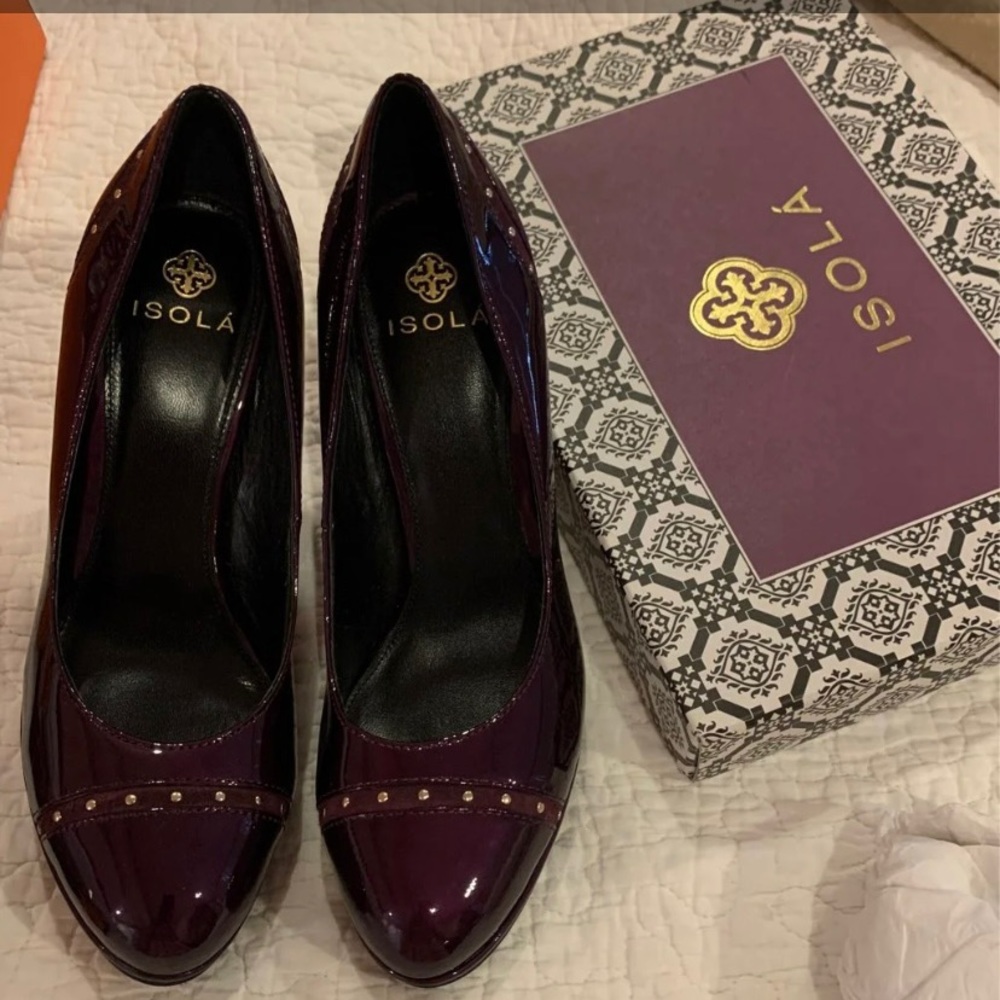 New Isola heels size 7.5